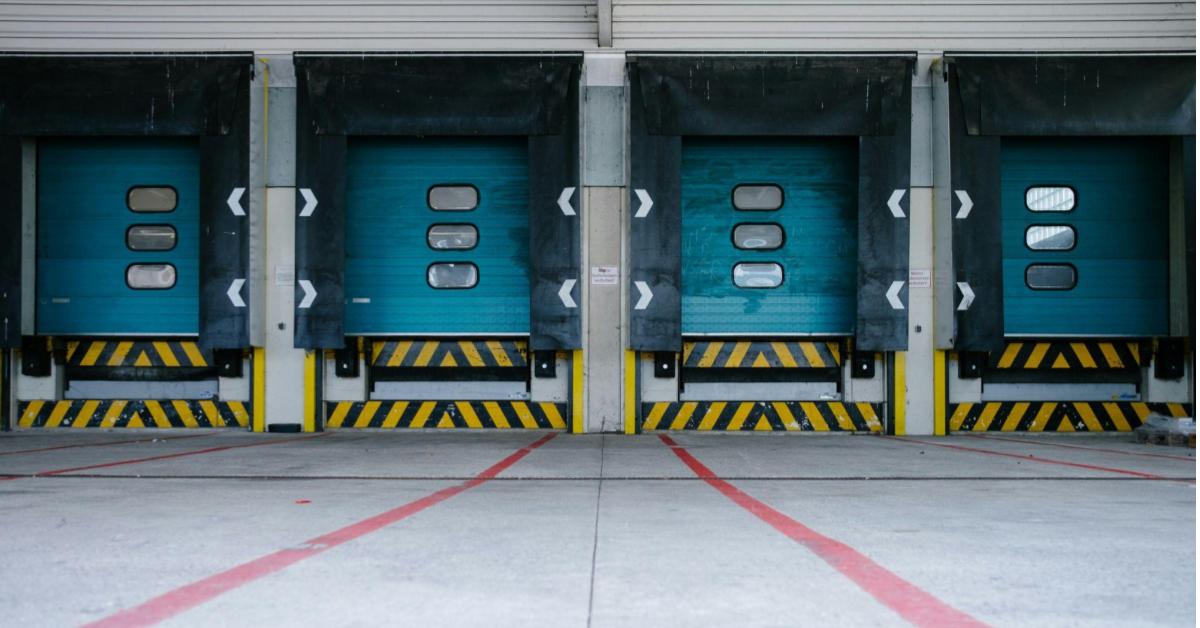 Área de carga e descarga para logística